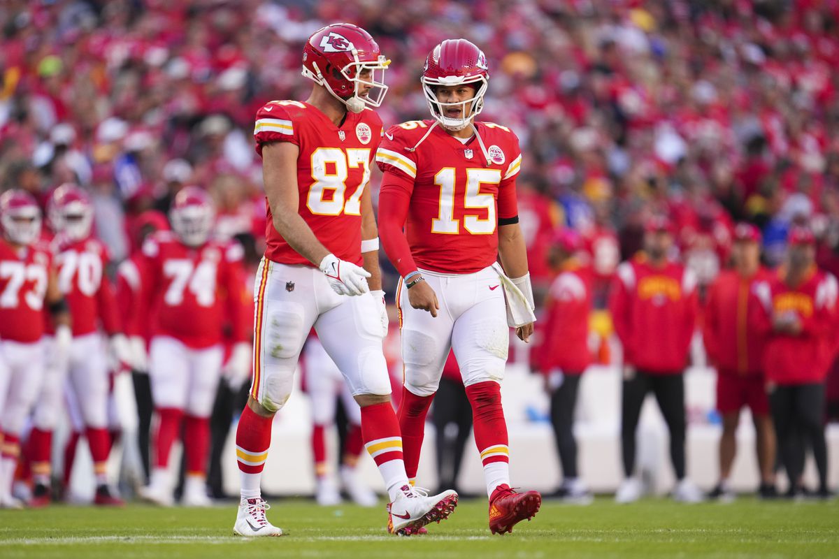 mahomes-kelce-1